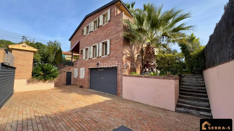 Foto 5cd8f6e7-1030-405a-8874-bb1f8e425bb7. Chalet con riscaldamento parcheggio piscina in Urbanitzacions Sant Pol de Mar