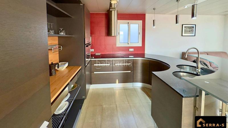 Foto 3ee96058-f80f-4ec6-9aa3-cb0c8824b604. Àtic amb calefacció a Centre Lloret de Mar