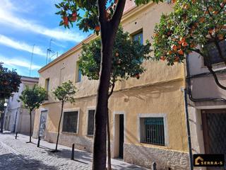 Maison jumelée à Sant Andreu de Palomar. Casa unifamiliar adosada a reformar en sant andreu de palomar ba