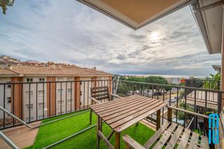 Maison jumelée  Calle de l'onze de setembre. Descubre tu nuevo hogar en sant pol de mar