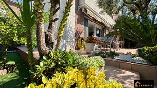 Maison jumelée à Premià de Dalt. Vive el confort y la exclusividad en esta elegante casa adosada