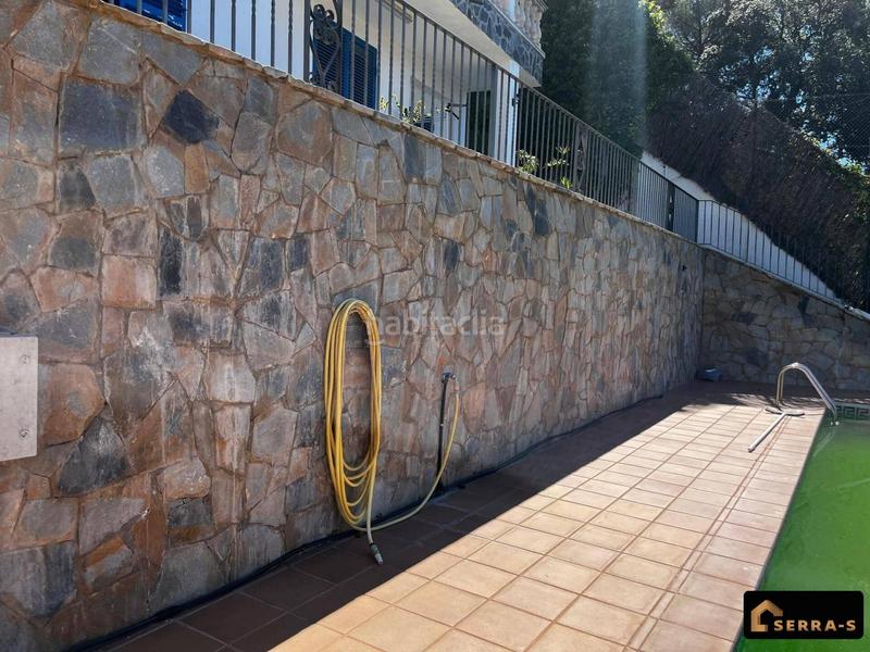Foto e5b3f7fe-9c9f-4829-a530-7de028971717. Xalet amb calefacció aparcament piscina a Sant Cebrià de Vallalta