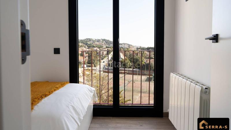 Foto 40a43dc4-9865-4cbb-a4fb-490ec0e7af96. Attico con riscaldamento parcheggio piscina in El Balís Sant Andreu de Llavaneres