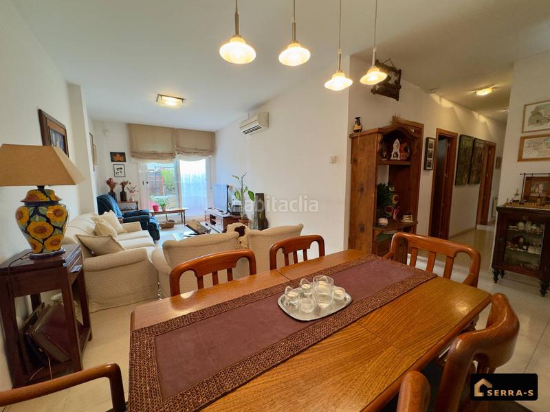 Foto 5ba87c7e-db82-4f38-9fc3-34eae0848add. Planta baixa amb calefacció aparcament a Centre Pineda de Mar