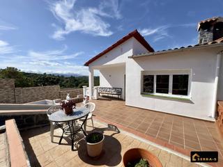 Maison jumelée à Residencial Park. Maravillosa casa adosada en maçanet de la selva!