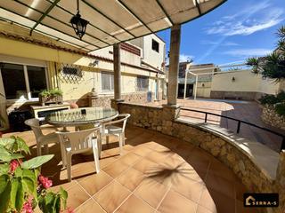 Maison à Centre. Casa de pueblo con múltiples posibilidades en el centro de pined