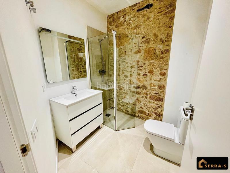 Foto e7640eed-6ddc-431e-ab1e-847bb3a2503e. Xalet amb calefacció aparcament a Calella