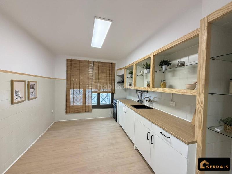 Foto aa5e59fe-fcd6-494d-85f5-00db3f829776. Ground floor in Centre Pineda de Mar