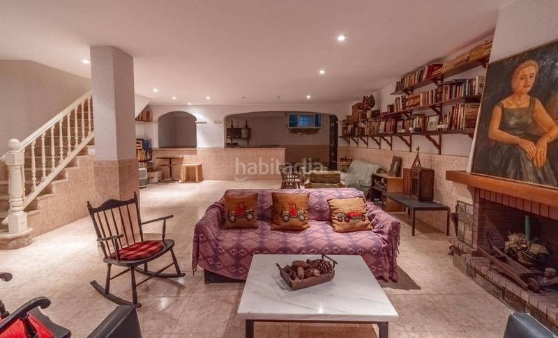 Foto 20fd9e38-bd9d-4197-a234-e68e149c1f5d. Casa adossada amb calefacció aparcament a Sector Est Premià de Mar