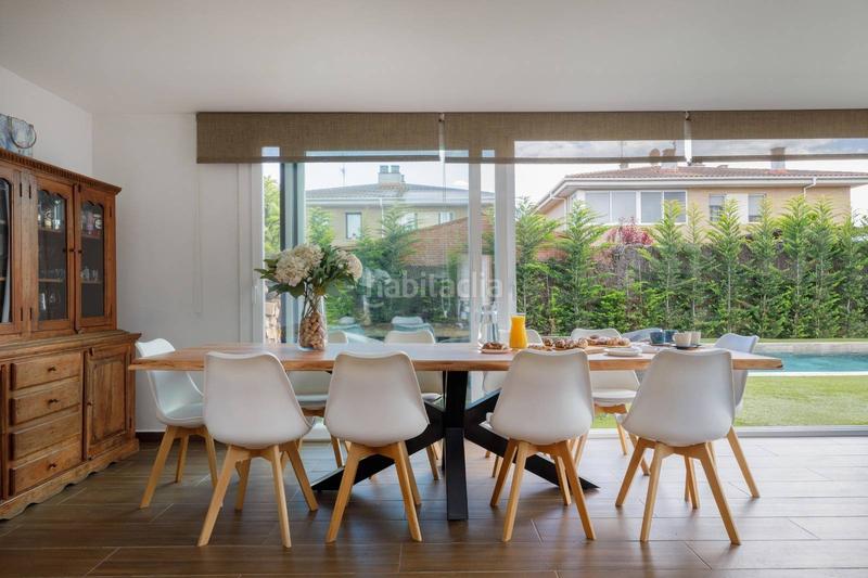 Foto 17cfde2d-e57c-4fea-9f64-48c6f3e9de93. House with heating parking pool in Tordera Tordera