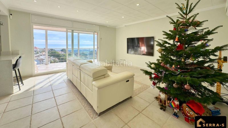 Foto 2724772f-1a0d-4d93-b706-4e93f931e1ef. Casa amb piscina a Santa Susanna