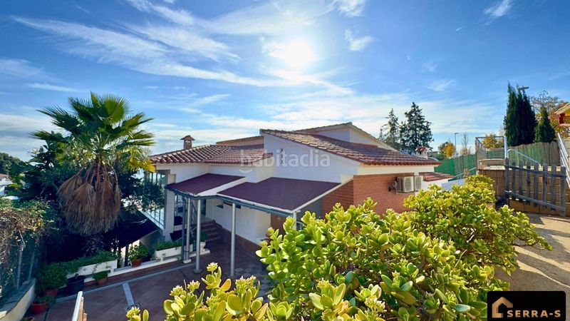 Foto 8878bcc2-c4fd-40ed-a1a0-fb016a9896ac. Casa amb piscina a Santa Susanna