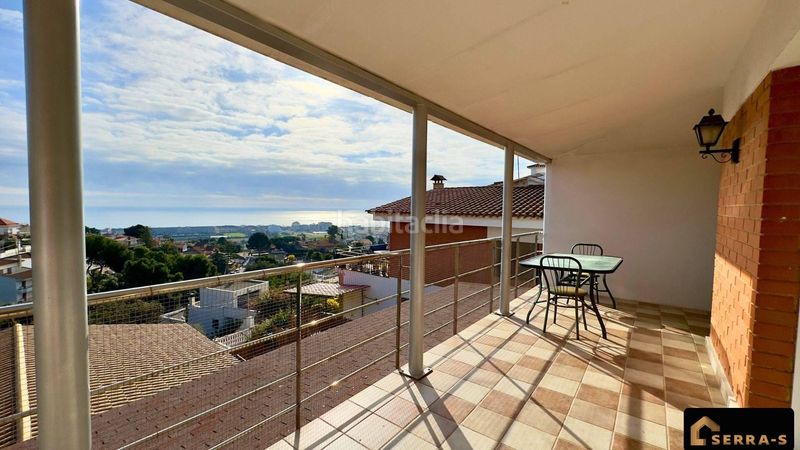 Foto 9df58fab-c18f-4a39-88fc-d151382e4cb1. Casa amb piscina a Santa Susanna