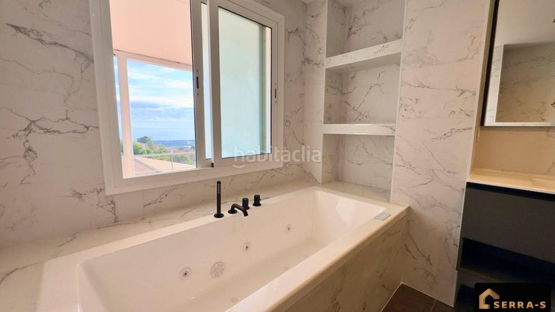 Foto d62a0789-1ee9-4272-9da8-ae299827dd97. Casa amb piscina a Santa Susanna