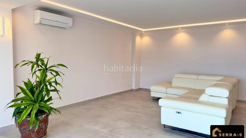 Foto f5739b3b-dc95-4bf0-abfc-c3135842d89d. Casa amb piscina a Santa Susanna