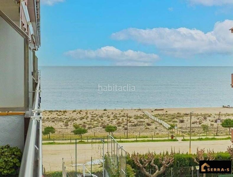 Foto f3f5dfd6-99e9-47b5-889d-99e453b32a22. Apartament amb piscina a Urbanitzacions Arenys de Mar