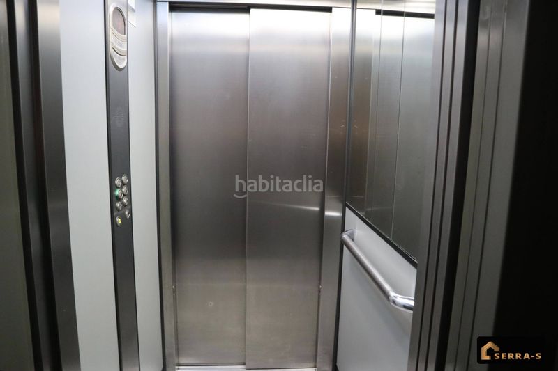 Foto aeb3bb40-4104-46ab-9b3a-80f7801ac698. Duplex with pool in Calella