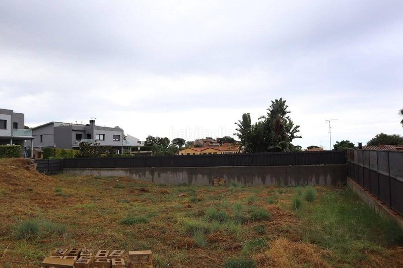 Foto a5952f82-22de-43cf-8e90-5f7fbb221bc6. Terreny residencial a calle del vallespir 24 a Can Quirze Mataró