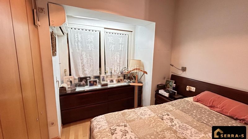 Foto 5569a9a1-6313-41ef-81fd-443a18ca8ce3. Haus mit parking in Centre Mataró