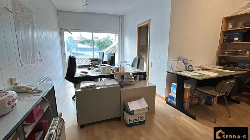 Foto 9cf83814-f843-40d7-a38c-f4eb32b6ff6a. Haus mit parking in Centre Mataró