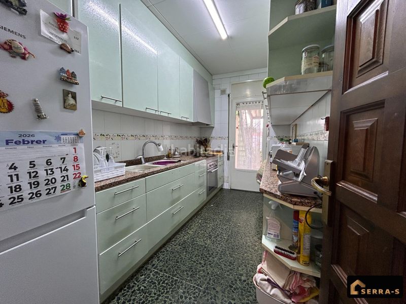 Foto b95d51a4-0f52-493a-a13a-3568c1dc98cd. Haus mit parking in Centre Mataró