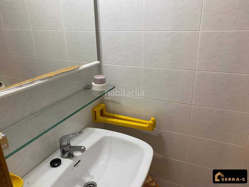 Foto c4e59bf4-d176-4f4c-ac04-1d2b0f5a2518. Pis a Centre Pineda de Mar