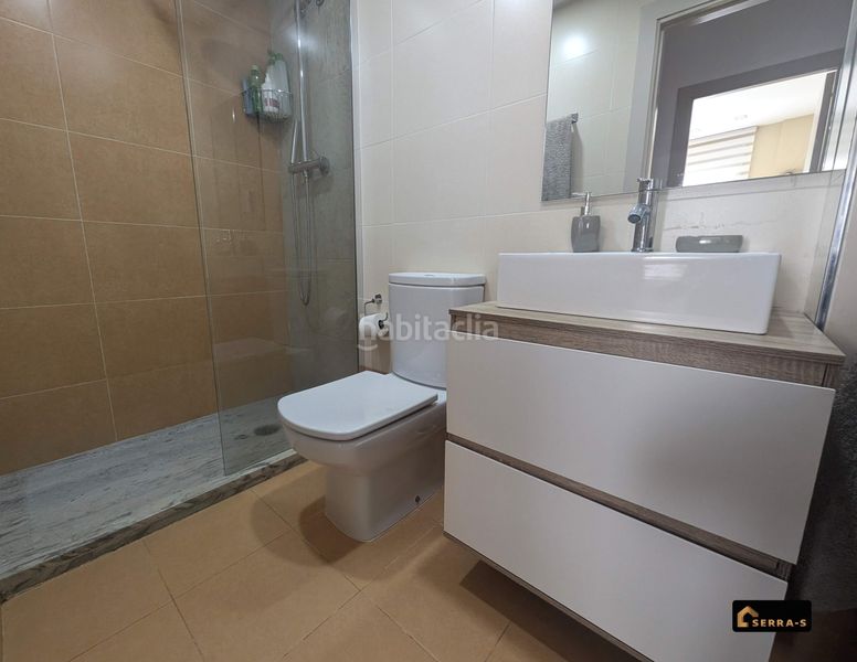 Foto 04f70d10-e65a-460f-a691-6e18c788c34f. Pis a Centre Vidreres