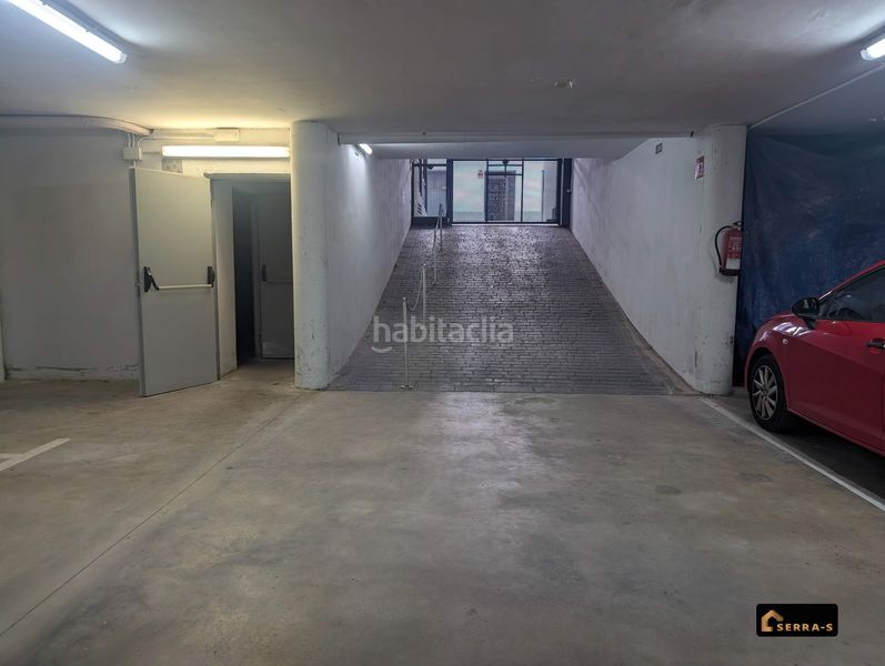 Foto ed7568e9-0149-424c-a9fc-d5837e1d4ce7. Pis a Centre Vidreres