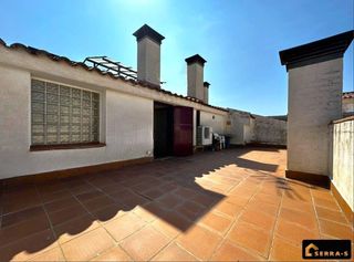 Appartement à Malgrat de Mar. Amplio piso de 3 habitaciones y 2 baños con gran terraza de 35 m