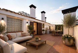 Piso en Malgrat de Mar. Amplio piso de 3 habitaciones y 2 baños con gran terraza de 35 m