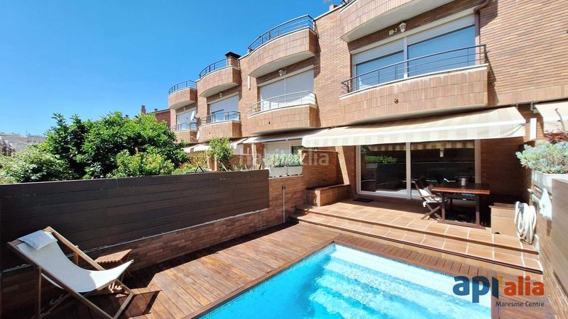 Foto 27c27851-f4b8-4f4a-8992-ef5526f96a4d. Casa adossada amb calefacció aparcament piscina a Vilassar de Mar