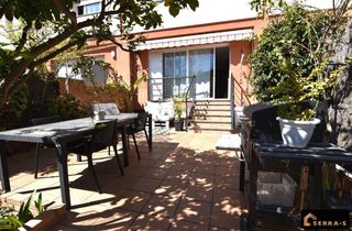 Chalet  Carrer doctor vivas. Exclusiva casa adosada con piscina, buhardilla y garaje doble a