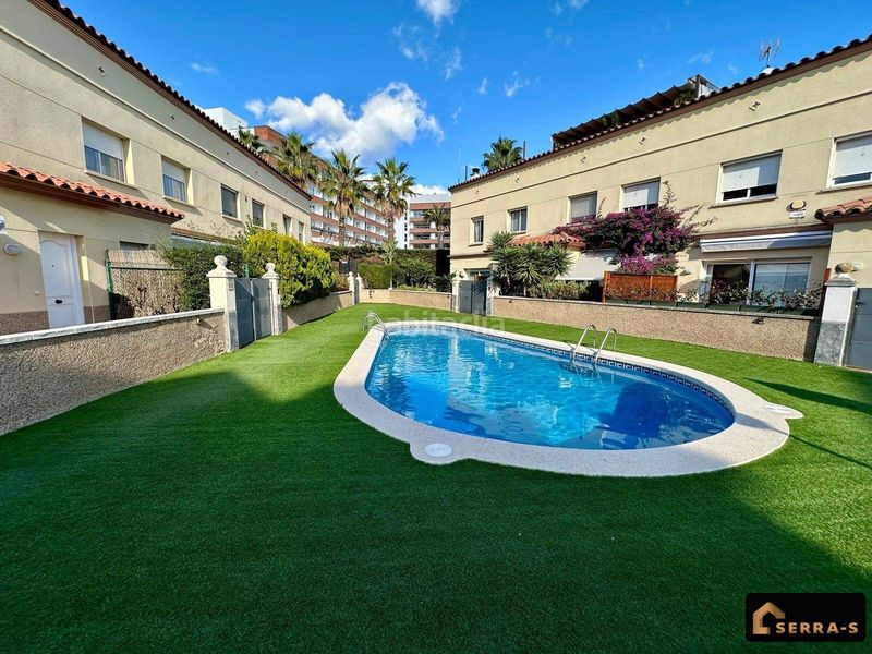 Foto 65aa0547-ab46-47a8-adff-679baa39c31d. Casa adossada amb calefacció aparcament piscina a Lloret de Mar