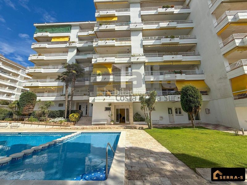 Foto d74f5b21-1597-4a25-a1dd-f249c8bf481b. Pis amb calefacció piscina a Fenals Lloret de Mar