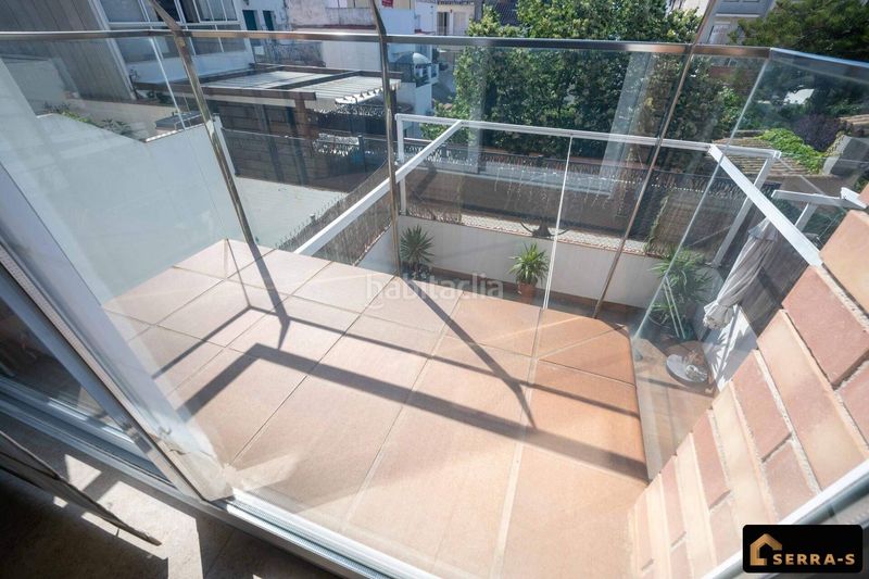 Foto 0bfa3e1f-91c3-41d8-aa2a-463b12aaa9a7. Piso  de 3 habitaciones, 2 balcones y una excelente ubicación en el centro ! en Calella