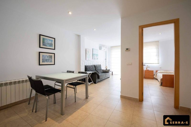 Foto 57ae941d-8c94-424d-8548-1bfc972a9aa3. Piso  de 3 habitaciones, 2 balcones y una excelente ubicación en el centro ! en Calella