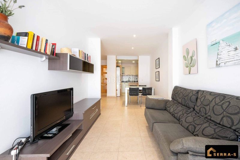 Foto 9cec2540-4255-475e-8e32-d68ea6d9b2cc. Piso  de 3 habitaciones, 2 balcones y una excelente ubicación en el centro ! en Calella