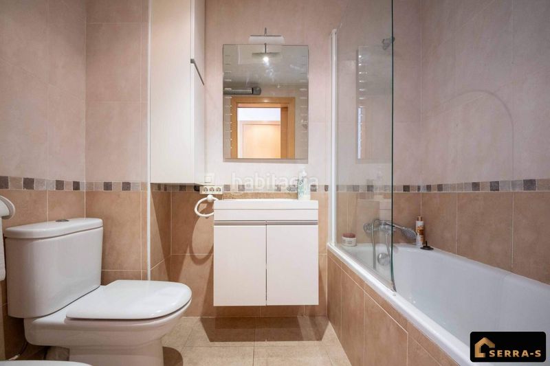 Foto fe6c581b-aa1b-4f79-a906-8a719ddcb958. Piso  de 3 habitaciones, 2 balcones y una excelente ubicación en el centro ! en Calella