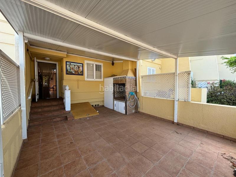 Foto 12e9ea2c-4ad7-4ff3-ad7a-0732f72bc493. Maison avec piscine dans El Perellonet Valencia