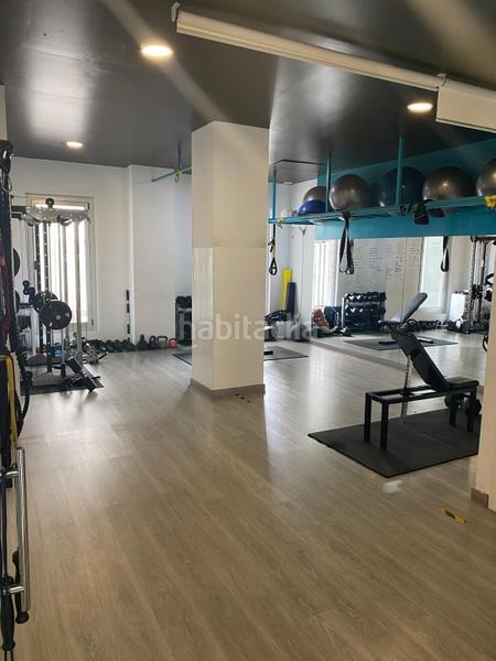 Foto 5d8abeae-1be7-4e89-a81e-e2e6de063953. Location local commercial dans Parc Central Torrent