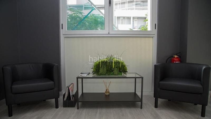 Foto 8fb9fd26-1006-40e1-bd5c-231d95afaa8e. Location local commercial dans Parc Central Torrent