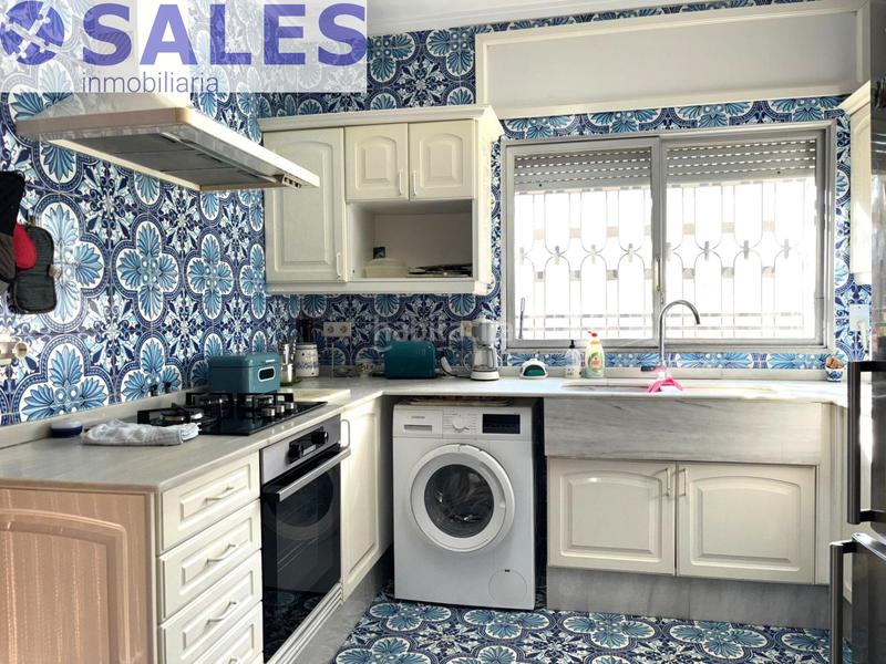 Foto beffe599-5cb3-4df5-95e3-145f27ff0ab6. Xalet amb aparcament piscina a El Vedat - Santa Apolonia Torrent