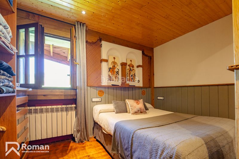 Foto 6f977129-b147-4cfd-8d27-cd0ac0fa1e99. Casa amb xemeneia a Ezcabarte
