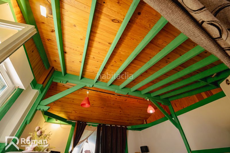 Foto dd684095-1f6e-421f-93a6-832655ee4ed1. Casa amb xemeneia a Ezcabarte