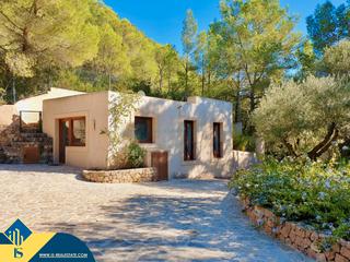 Xalet a Sant Agustí-Cala de Bou. Villa con piscina, islas baleares, ibiza. 8 habitaciones | 537 m