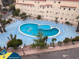 Apartament a Zona Carrefour - Urbanizaciones. Apartamento con piscina compartida, en la provincia de alicante,