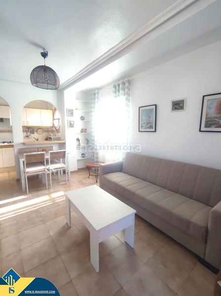 Foto 32e6a80c-990e-43f8-a48e-ab85abba98cd. Maison avec piscine dans nueva Torrevieja Torrevieja