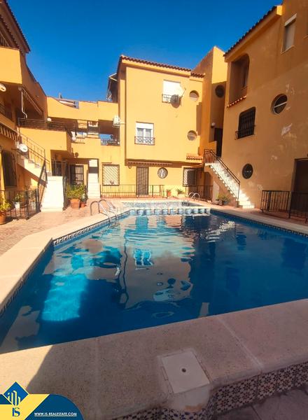 Foto 4b9994d8-cc43-4452-936c-049410ef16a2. Maison avec piscine dans nueva Torrevieja Torrevieja