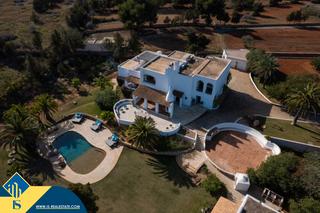 Xalet a Santa Eulària des Riu. Villa con piscina, islas baleares, ibiza. 7 habitaciones | 665 m