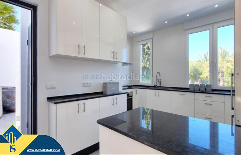 Foto af6d276e-7207-4ca7-9cb3-a355cf3bc8eb. Maison avec parking piscine dans Los Balcones-Los Altos Torrevieja